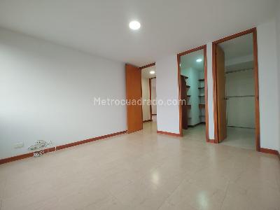 Apartamento de 3 alcobas en arriendo en Loma La Frontera, Medellín, 114 m² · foto 14 de 17
