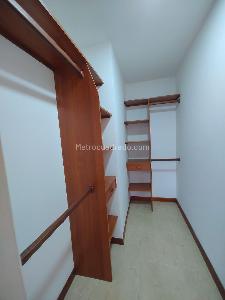 Apartamento de 3 alcobas en arriendo en Loma La Frontera, Medellín, 114 m² · foto 5 de 17