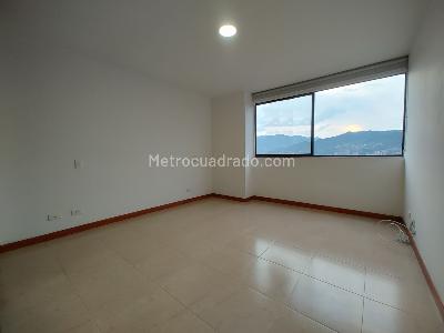 Apartamento de 3 alcobas en arriendo en Loma La Frontera, Medellín, 114 m² · foto 6 de 17