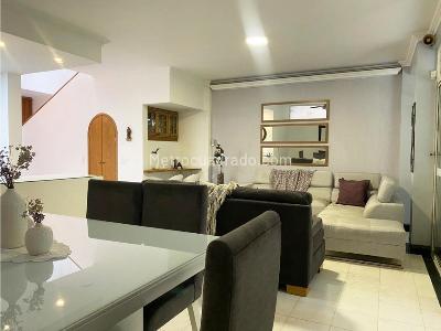 Casa de 3 alcobas en venta en El Poblado, Medellín, 340 m² · foto 4 de 17