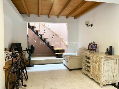 Casa de 3 alcobas en venta en El Poblado, Medellín, 340 m² · foto 9 de 17