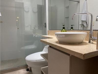 Casa de 3 alcobas en venta en El Poblado, Medellín, 340 m² · foto 16 de 17