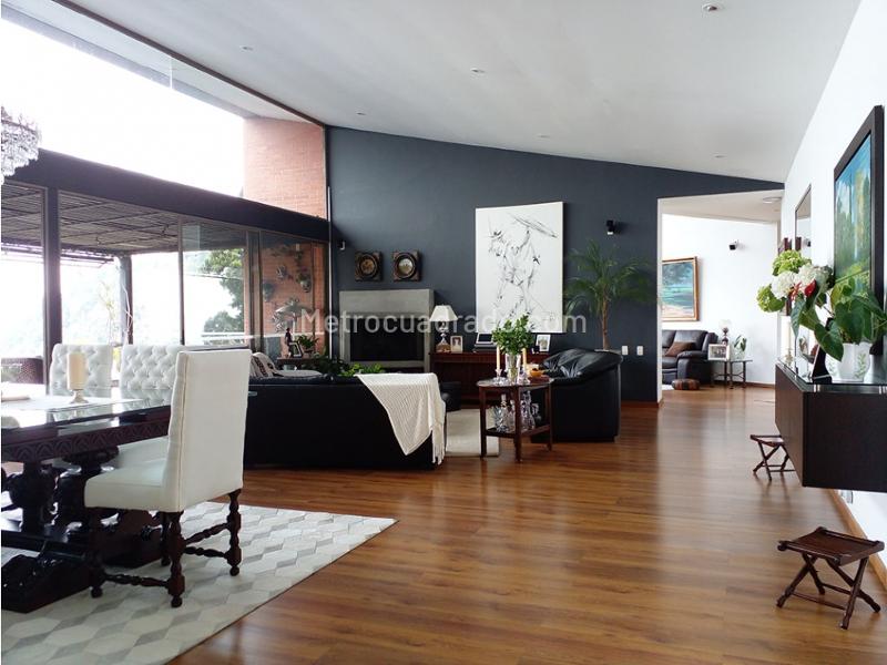 Modern 3BR House in Alto Las Palmas - 3