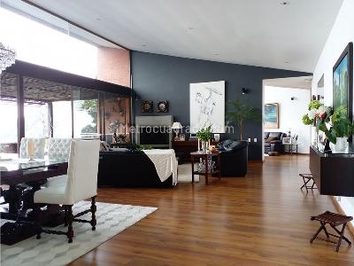Casa de 3 alcobas en arriendo en El Poblado, Medellín, 440 m² · foto 2 de 20