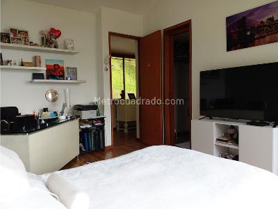 Casa de 3 alcobas en arriendo en El Poblado, Medellín, 440 m² · foto 13 de 20