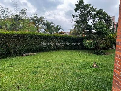 Casa de 3 alcobas en venta en Altos Del Poblado, Medellín, 380 m² · foto 4 de 20