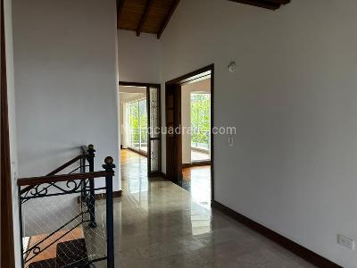 Casa de 3 alcobas en venta en Altos Del Poblado, Medellín, 380 m² · foto 17 de 20