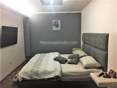 Apartamento de 3 alcobas en venta en El Poblado, Medellín, 400 m² · foto 5 de 15