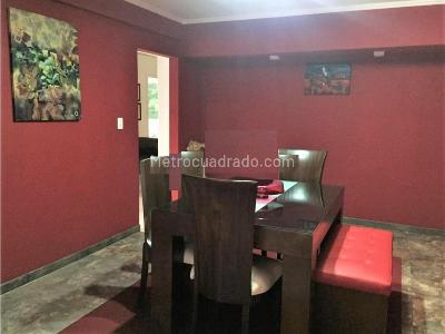Apartamento de 3 alcobas en venta en El Poblado, Medellín, 400 m² · foto 8 de 15