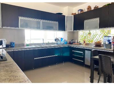 Casa de 5 alcobas en venta en El Poblado, Medellín · foto 5 de 11