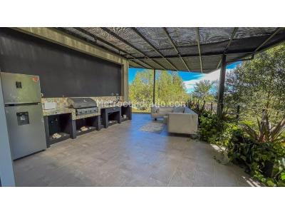 Casa de 4 alcobas en venta en Envigado, Medellín, 580 m² · foto 16 de 17