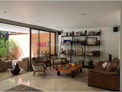 Apartamento en venta en El Poblado, Medellín · foto 4 de 9