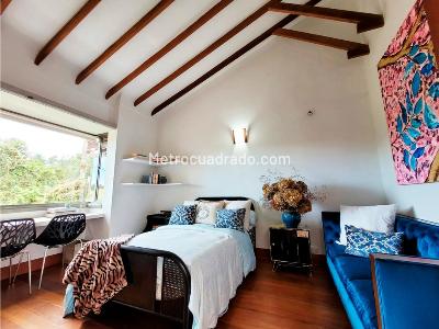 Casa de 4 alcobas en venta en Alto Del Escobero, Envigado, 400 m² · foto 14 de 16