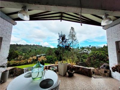 Casa de 4 alcobas en venta en Alto Del Escobero, Envigado, 400 m² · foto 15 de 16