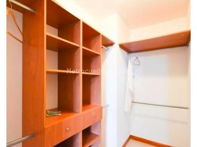 Apartamento de 4 alcobas en venta en Los Balsos, Medellín, 141 m² · foto 12 de 19