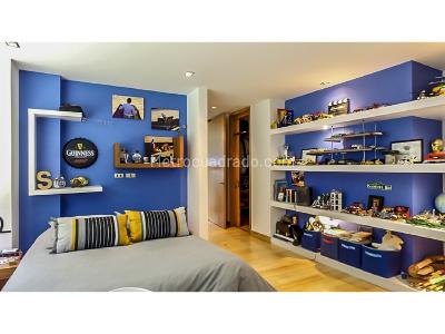 Casa de 3 alcobas en venta en El Poblado, Medellín, 492 m² · foto 11 de 19