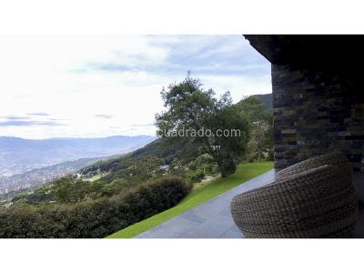 Casa de 3 alcobas en venta en El Poblado, Medellín, 492 m² · foto 19 de 19