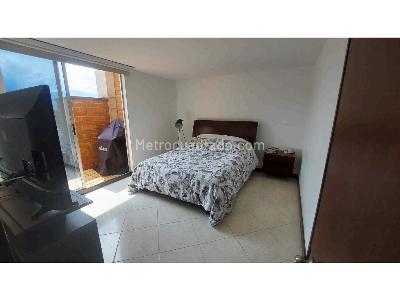 Apartamento en venta en El Poblado, Medellín · foto 4 de 15