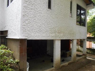 Casa de 3 alcobas en venta en El Poblado Castropol, Medellín, 472 m² · foto 16 de 20