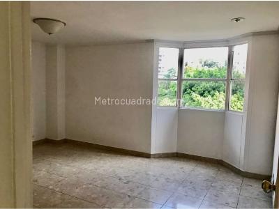 Apartamento de 3 alcobas en venta en Alejandría, Medellín, 200 m² · foto 3 de 6