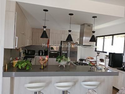 Casa de 3 alcobas en venta en Envigado, Envigado, 420 m² · foto 7 de 20