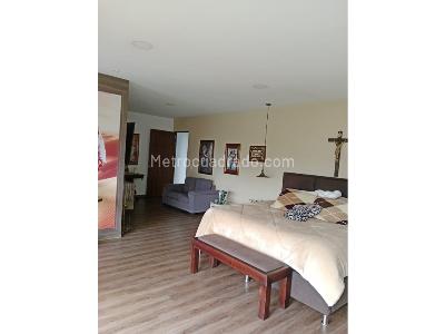 Casa de 3 alcobas en venta en Envigado, Envigado, 420 m² · foto 10 de 20