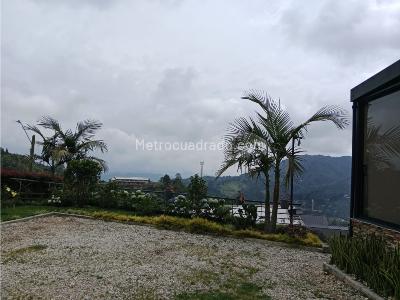 Casa de 3 alcobas en venta en Envigado, Envigado, 420 m² · foto 15 de 20