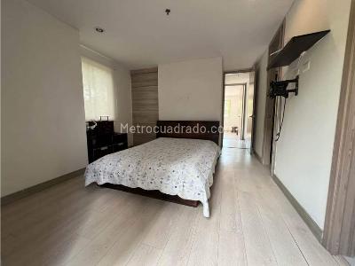 Apartamento de 2 alcobas en venta en El Poblado Castropol, Medellín, 111 m² · foto 4 de 16