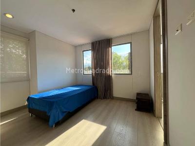 Apartamento de 2 alcobas en venta en El Poblado Castropol, Medellín, 111 m² · foto 12 de 16