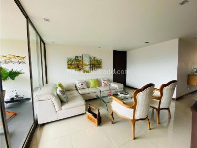 Apartamento en venta en El Poblado, Medellín · foto 7 de 18