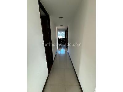 Apartamento en venta en El Poblado, Medellín · foto 10 de 18