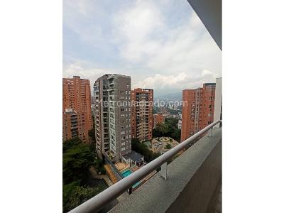 Apartamento de 2 alcobas en arriendo en Poblado Lalinde, Medellín, 85 m² · foto 10 de 18