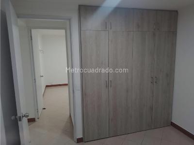 Apartamento de 3 alcobas en venta en Poblado Manila, Medellín, 84 m² · foto 9 de 20