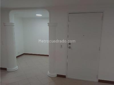 Apartamento de 3 alcobas en venta en Poblado Manila, Medellín, 84 m² · foto 14 de 20