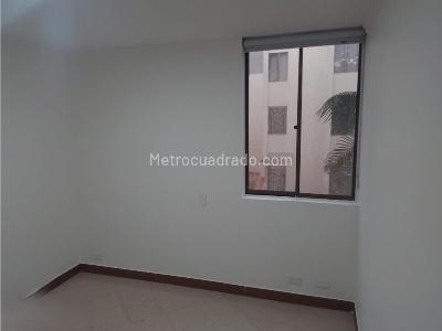 Apartamento de 3 alcobas en venta en Poblado Manila, Medellín, 84 m² · foto 15 de 20