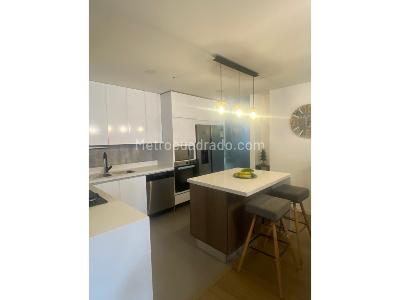 Apartamento de 3 alcobas en arriendo en Envigado Las Brujas, Medellín, 164 m² · foto 2 de 17