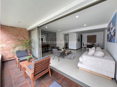 Apartamento en arriendo en Poblado, Medellín · foto 5 de 12