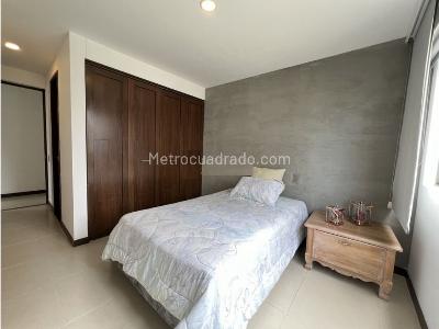 Apartamento en arriendo en Poblado, Medellín · foto 8 de 12
