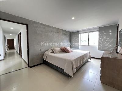 Apartamento en arriendo en Poblado, Medellín · foto 9 de 12
