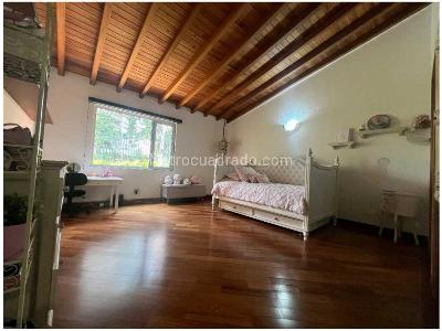 Casa de 4 alcobas en venta en Poblado La Calera, Medellín, 360 m² · foto 15 de 20