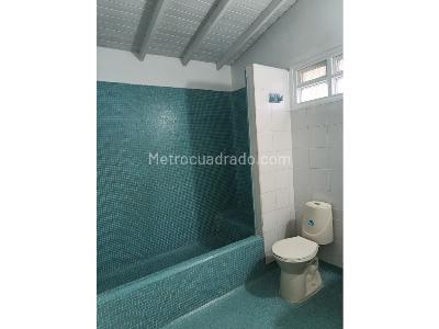Casa de 4 alcobas en arriendo en Envigad, Envigado, 350 m² · foto 8 de 20
