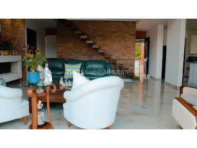 Casa de 3 alcobas en venta en Envigado El Escobero, Envigado, 280 m² · foto 5 de 6