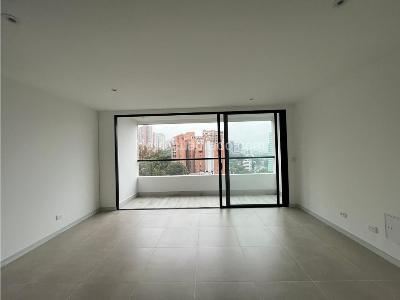 Apartamento de 3 alcobas en venta en El Poblado, Medellín, 86 m² · foto 6 de 14