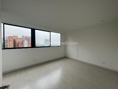 Apartamento de 3 alcobas en venta en El Poblado, Medellín, 86 m² · foto 8 de 14