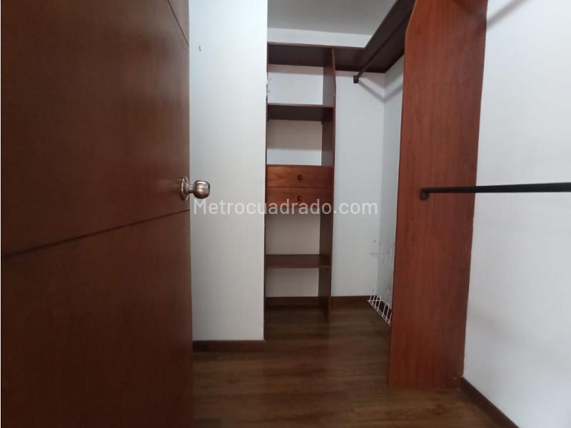 3BR Apartment Near El Tesoro Mall in El Poblado - 7