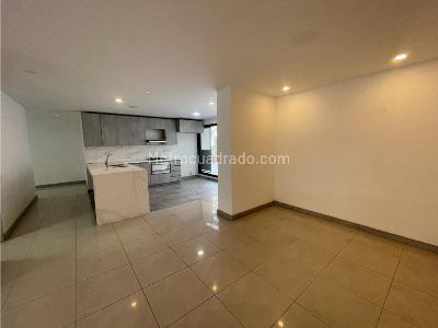 Apartamento en arriendo en Poblado, Medellín · foto 4 de 20