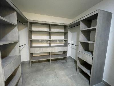 Apartamento en arriendo en Poblado, Medellín · foto 6 de 20