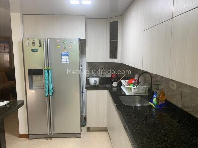 Casa de 4 alcobas en venta en Envigado, Envigado, 220 m² · foto 7 de 15