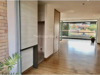 Apartamento de 3 alcobas en venta en El Poblado, Medellín, 188 m² · foto 2 de 8