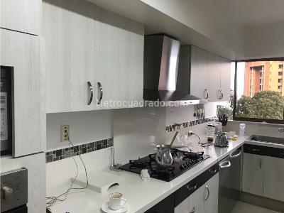 Apartamento de 4 alcobas en venta en El Poblado, Medellín, 444 m² · foto 8 de 14